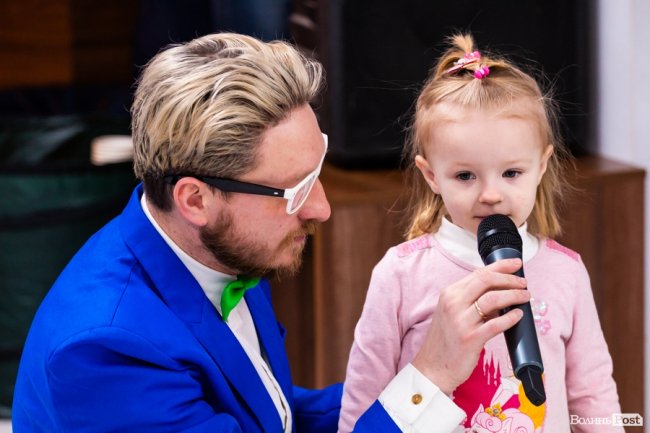 У «Промені» веселили дітей весняною програмою. ФОТО*