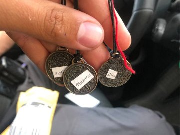 Купила в екстрасенса «чарівні» медальйони: волинянку «розвели» шахраї 