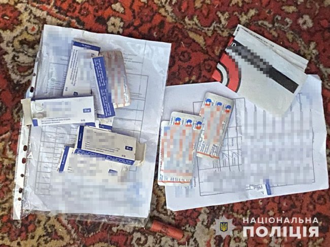 36-річний запоріжанин організував канал постачання наркотиків до виправної колонії на Волині.ФОТО