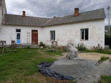 У волинському місті будують зал скорботи