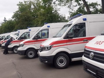  Волинь отримала 14 нових автомобілів швидкої медичної допомоги
