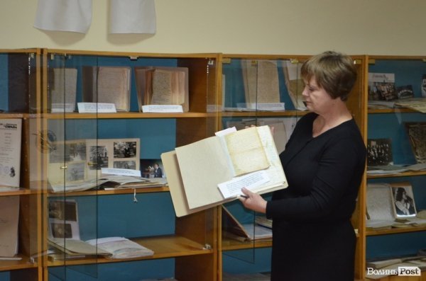 У Луцьку – відкриття виставки Ірини Левчанівської. ФОТО