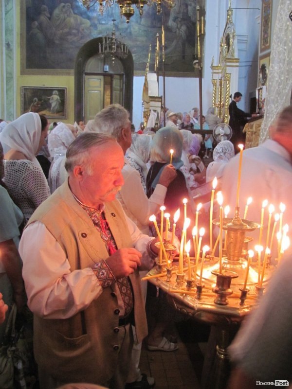 Як Луцьк відзначає Яблучний Спас. ФОТО