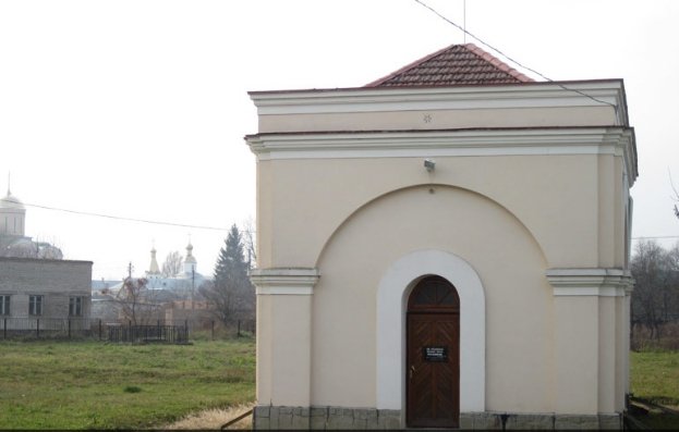 Могила Аарона ІІ Перлова. http://jewua.org