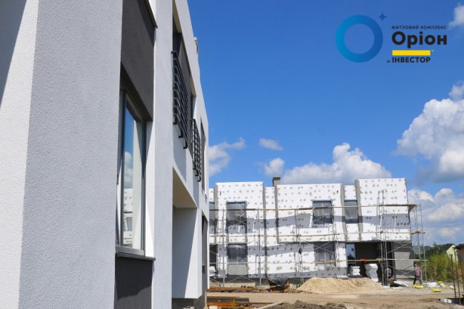 Перші квадрохауси у Луцьку: у ЖК «Оріон» кипить робота. ФОТО*