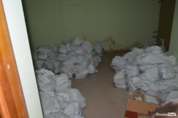 Луцька ТВК досі чекає дані протоколів з уточненнями. ФОТО