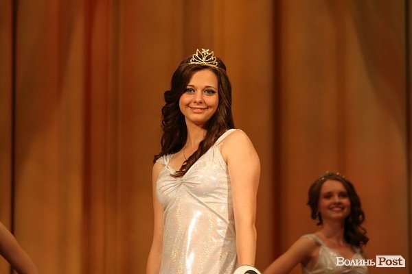У Луцьку вибрали «Міс СНУ-2013». ФОТО