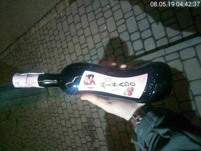 Продавця луцького магазину оштрафують за нічну торгівлю алкоголем. ФОТО