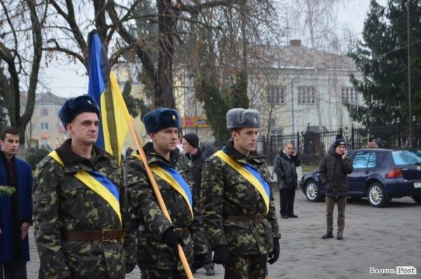 У Луцьку вшанували пам'ять жертв голодоморів. ФОТО