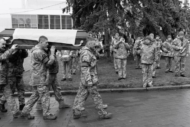 У Луцьку попрощалися із Захисником Максимом Омельчуком