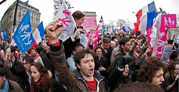 У Парижі марш противників геїв завершився масовими затриманнями. ФОТО. ВІДЕО