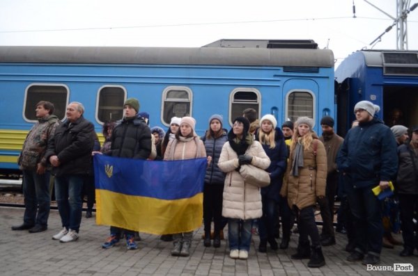 «Схід і Захід разом!»: до Луцька приїхав «Потяг єднання»