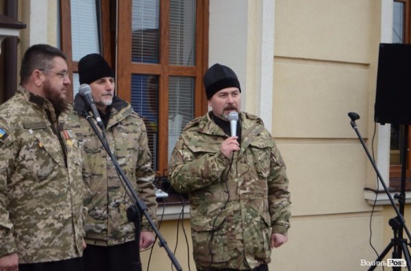 «Схід і Захід разом!»: до Луцька приїхав «Потяг єднання»