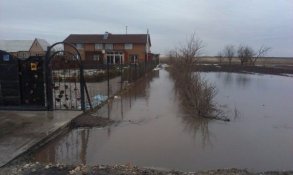 Через надмірну кількість опадів на Волині затопило село. ФОТО