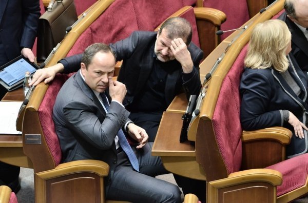 Як Верховна Рада скасовувала «скандальні закони». ФОТО