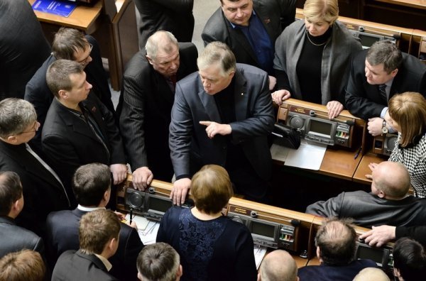 Як Верховна Рада скасовувала «скандальні закони». ФОТО