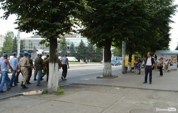 Луцьком пройшов «десант-парад». ФОТО