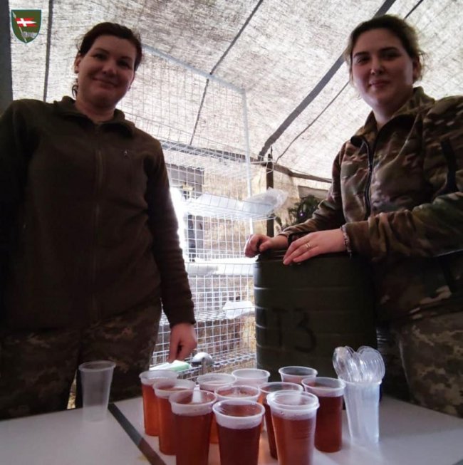 Як воїни 14 ОМБр пірнали у річку на Водохреще. ФОТО