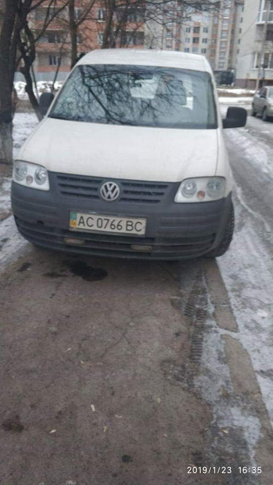 У Луцьку муніципали карали автохамів. ФОТО