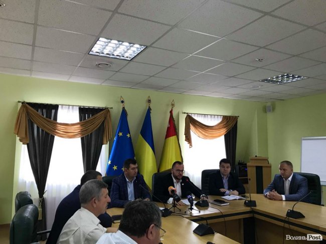 У Луцьку назвали причини нестерпного смороду