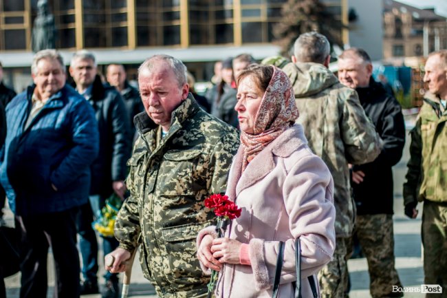У Луцьку ходою і молитвами вшанували мужність та героїзм добровольців. ФОТО