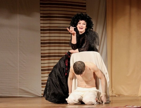 У Луцьку театрали «вклонилися» Шевченку. ФОТО