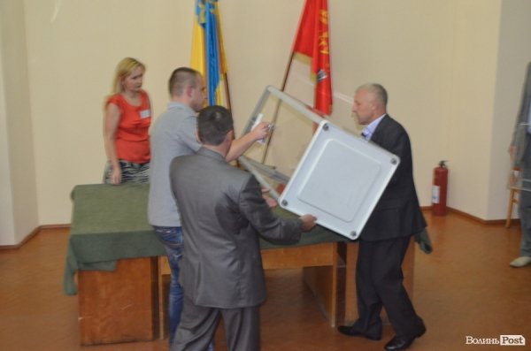 Стало відомо, хто переміг на  виборах ректора луцького «політеху». ФОТО