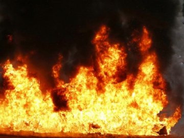 На Волині горіли дві автівки