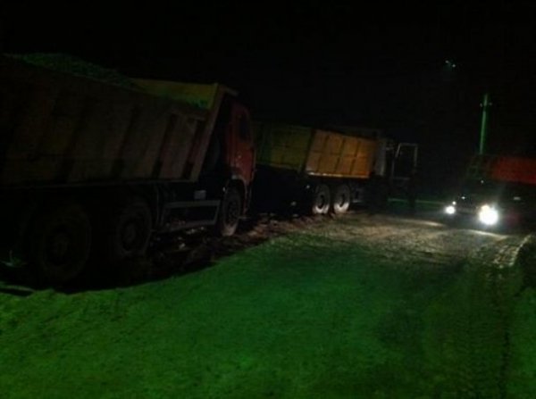 Під Києвом  прорвало дамбу. ФОТО. ВІДЕО