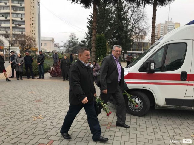 У Луцьку прощаються з загиблим Героєм Максимом Пасичнюком. ФОТО