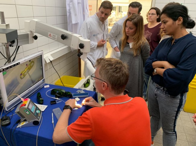 Волинські лікарі впроваджують нову методику операції на вусі. ФОТО