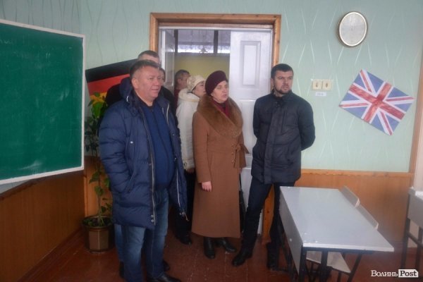 Гузь відкривав майданчики в окрузі попри снігопади*