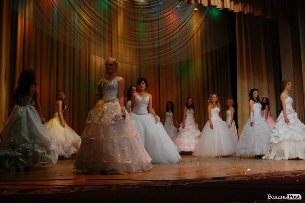 У Луцьку обрали найвродливішу студентку