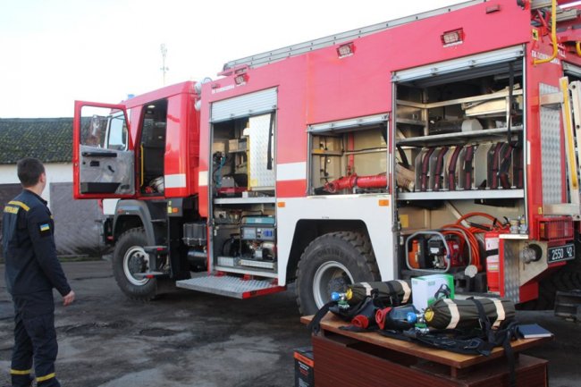 Волинські рятувальники отримали сучасний спецавтомобіль. ФОТО