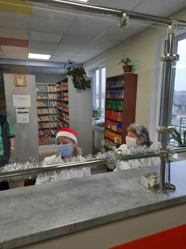 Медики з Волині влаштували новорічний флешмоб для маленьких пацієнтів. ФОТО