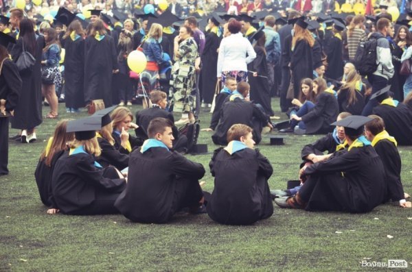 Фотопогляд: посвята в студенти першокурсників СНУ