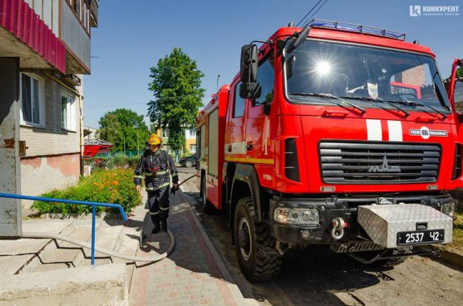 У Луцьку у квартирі через ввімкнену праску сталася пожежа. ФОТО