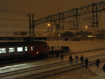 У Києві електричка на смерть збила залізничника