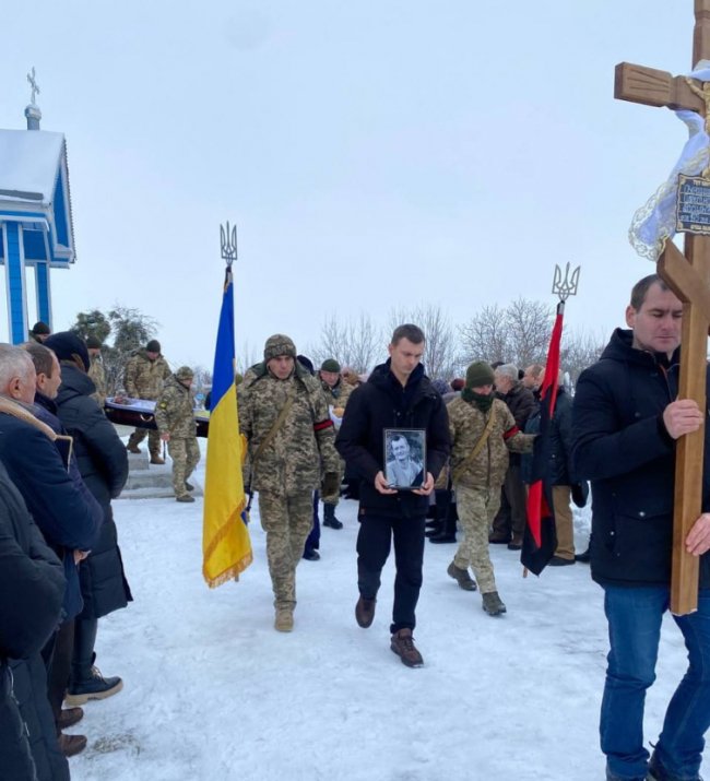 Поблизу Луцька провели в останню путь Героя Олександра Свінцицького