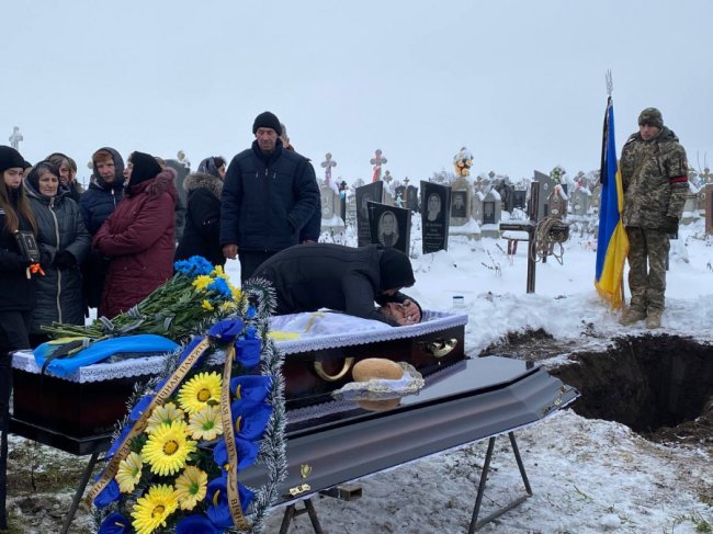 Поблизу Луцька провели в останню путь Героя Олександра Свінцицького