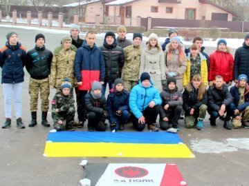 Кадети Володимира-Волинського передали флешмоб-естафету місцевим поліцейським