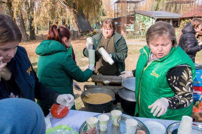 У Луцькому зоопарку відгуляли свято гарбуза: як це було. ФОТО