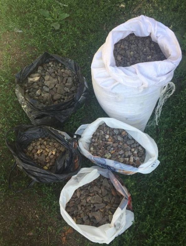 У селі на Волині накрили підпільний цех з обробки бурштину. ФОТО