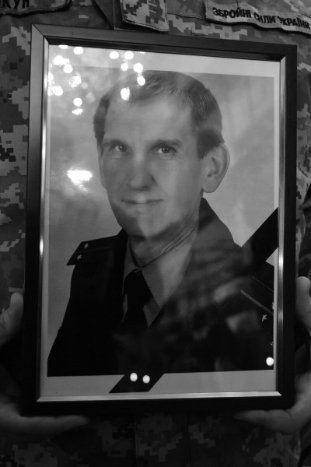 У Луцьку з честю провели в останню дорогу двох військових. ФОТО У Луцьку з честю провели в останню дорогу двох військових. ФОТО