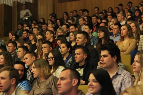 У Луцьку відбувся перший півфінал Всеукраїнської ліги КВН «Волинь». ФОТО