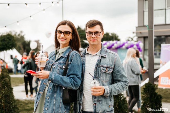 Розкриття таємниці, подарунки та KADNAY «на десерт»: як на «Супернові» веселилися «добрі сусіди». ФОТОРЕПОРТАЖ*