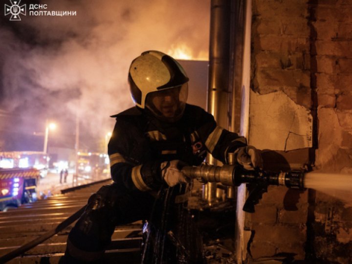 Полтавщину масовано атакували російські ракети та дрони. Вибухи лунали й в інших регіонах