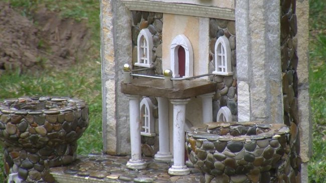 Волинський майстер створив понад 3 сотні мінізамків, фортець та церков. ВІДЕО