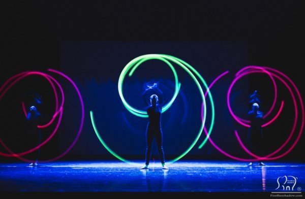 На день Валентина в Луцьку виступить театр тіней «Fireflies» 