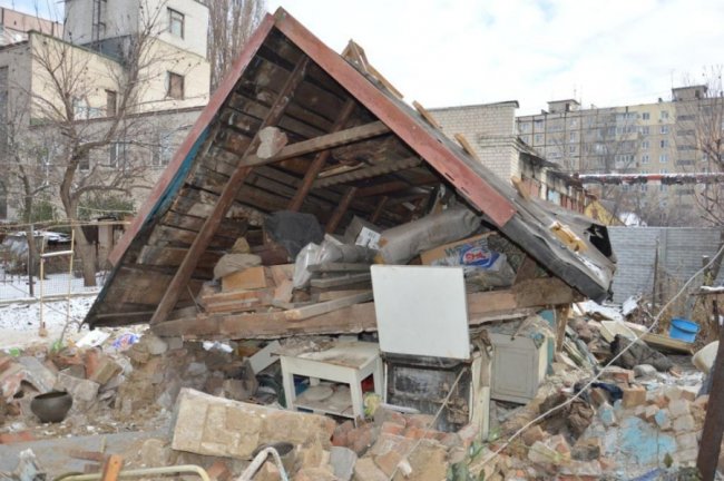 У Дніпрі вибух зруйнував будинок пенсіонерки: жінка – у лікарні. ФОТО. ВІДЕО